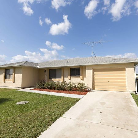 Lilsis By The Lake Port Charlotte Exterior foto