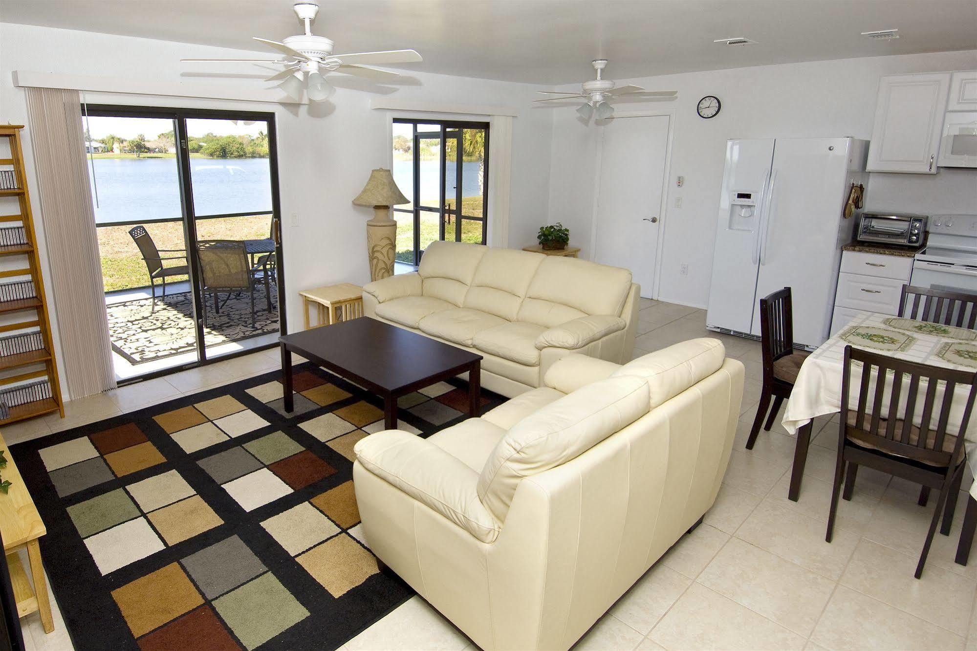 Lilsis By The Lake Port Charlotte Exterior foto